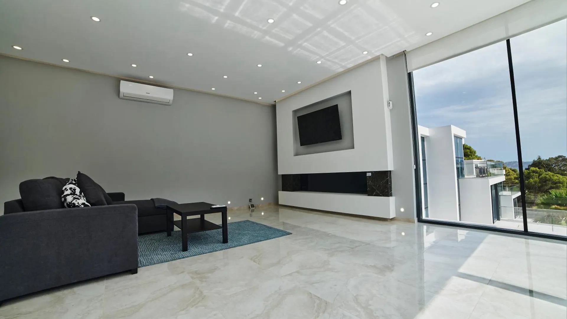 Villa Moderna Welcs Emp-097- Con Piscina Llanca 0*,